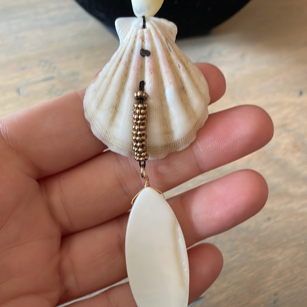 11. Free people shell, rope and faux mother of pearl long necklace NWT - Picture 7 of 12
